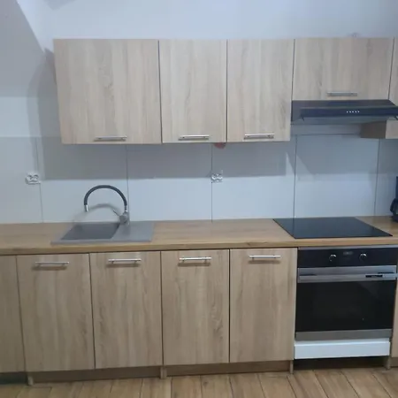 Dla Firm Do 8 Osob Hostel *